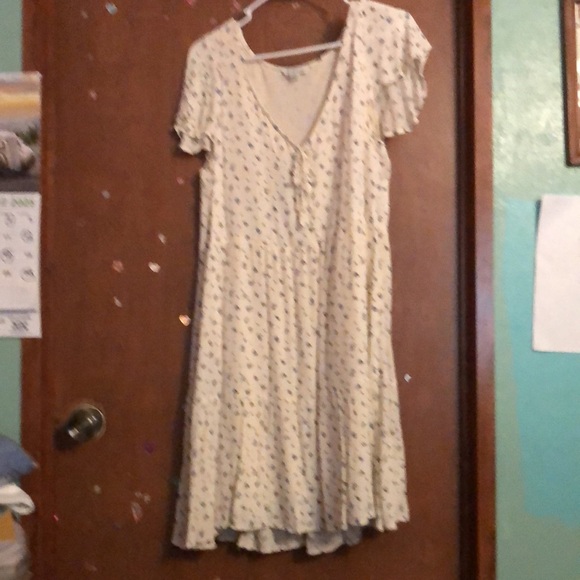 First Pic Copy American Eagle Fit & Flare Tiered Babydoll Knee Length Dress EUC - Picture 12 of 12